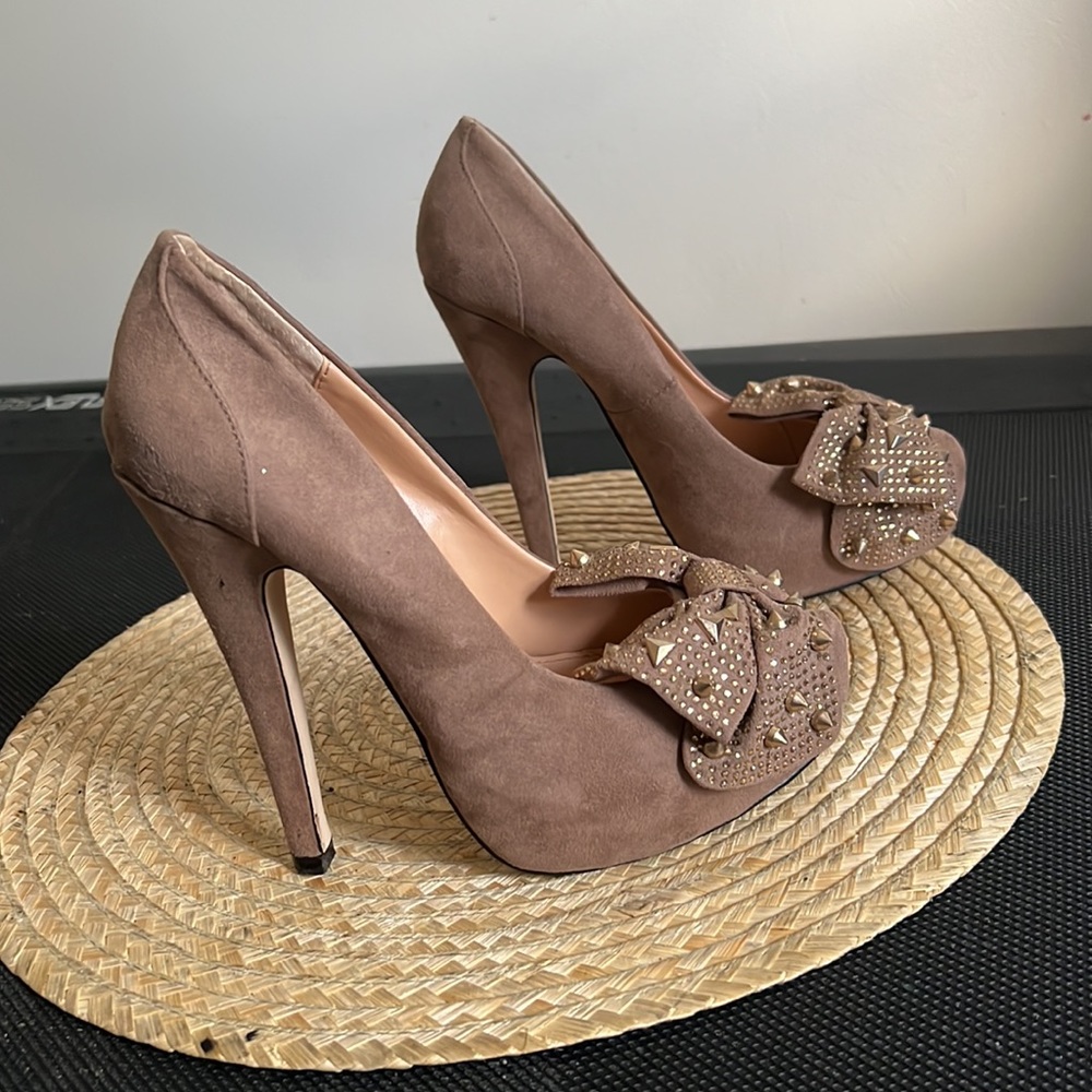 Material Girl Platform Pump Heel Size 35